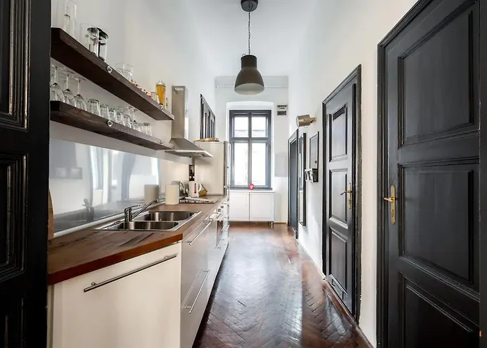 Kertesz 22 - 3 Bedrooms And Living With 2 Baths