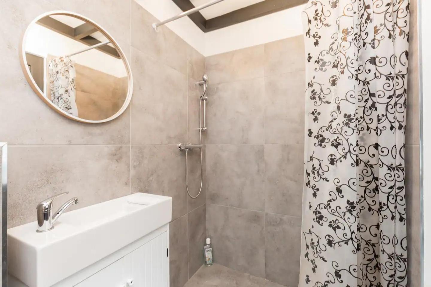 Kertesz 22 - 3 Bedrooms And Living With 2 Baths Appartement